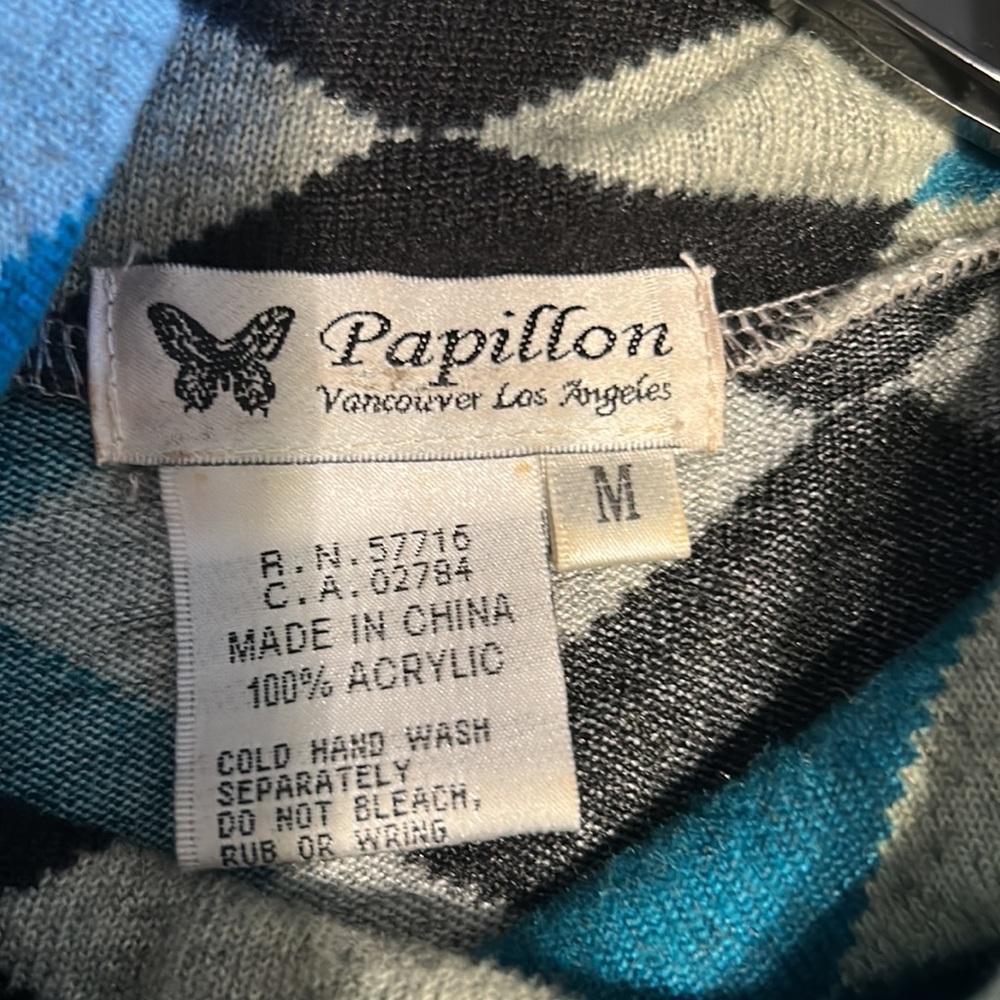 Papillion sweater dress. Slightly fitted mini dress. - Picture 4 of 4